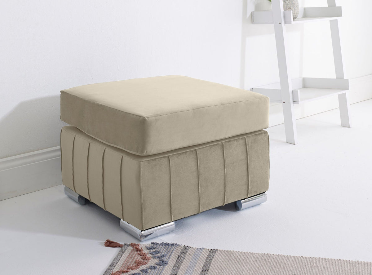 Layla Corner Fullback - 2C2 + Extra Cushions - cream